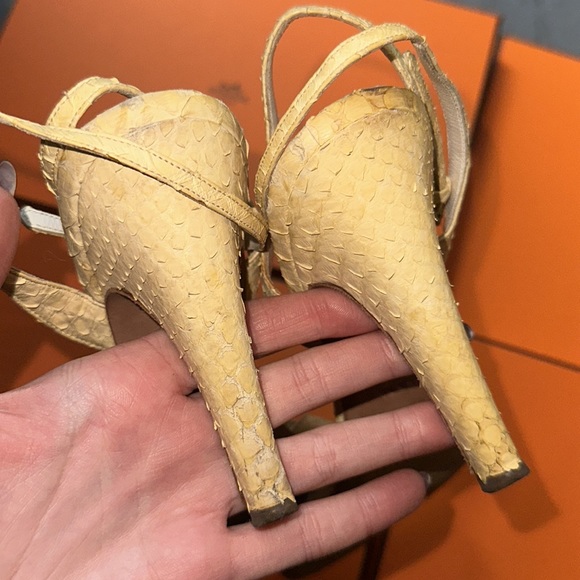 Burberry Yellow Python Slingback Heels - Picture 13 of 17